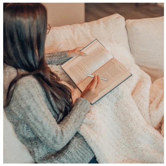 Monq + Cozy Personal Aromatherapy Diffuser - Picture 2 of 4